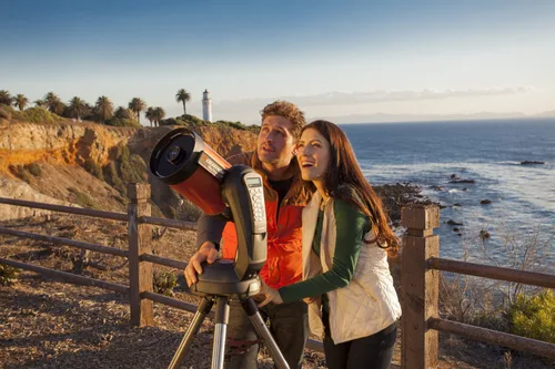 Vista 2 de Telescopio Celestron NexStar SE Parent ASIN con trípode