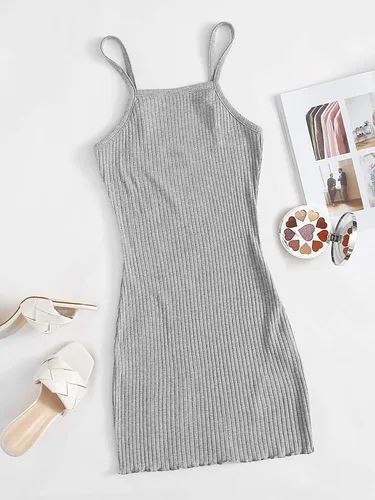 Vista 3 de Milumia Vestido ajustado para mujer, sin mangas, con tirantes delgados, de punto acanalado, vestido de camisola