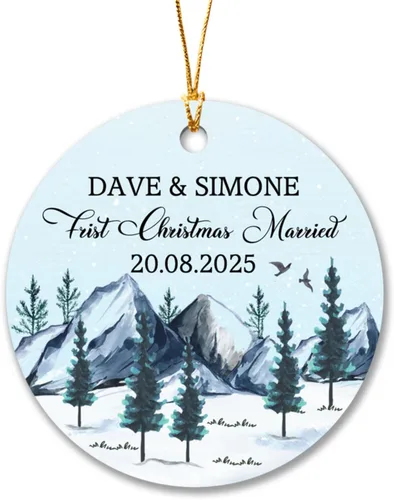 Vista 16 de Adorno personalizado de Our Christmas As A Family of Three 2025 – Primera Navidad como familia de 3 zorros – Regalos para padres recién nacidos