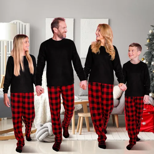 Vista 3 de Conjunto de pijamas a juego para la familia con calcetines de búfalo a cuadros, pijamas de Navidad para fiestas familiares