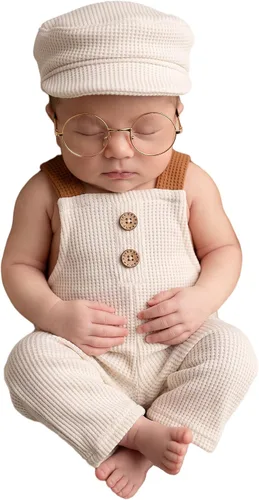 Vista 6 de Accesorios para fotografías de bebé recién nacido o de meses, con gorra a rayas y mameluco Beige