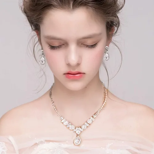 Vista 5 de COCIDE Silver Jewelry Set for Women Crystal Tiara and Necklace Kit for Girls Rhinestone Crown Earrings Neck Accessories for Bride Wedding Birthday