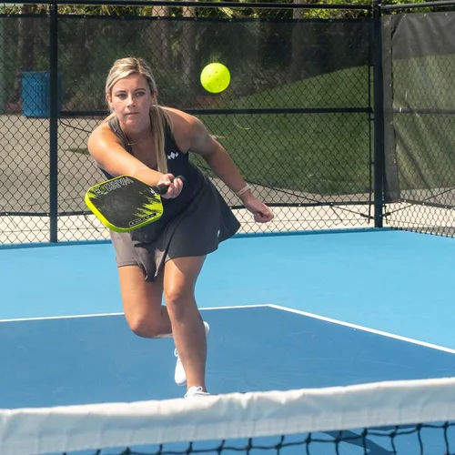 Vista 8 de Diadem - Pelotas de pickleball para exteriores Pelota de torneo aprobada por USAPA - Molde sin costuras de 40 agujeros - Rebote duradero, rápido