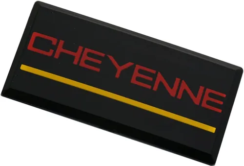Vista 4 de SSDD 2 emblemas de cabina Cheyenne de repuesto para pilar de techo lateral Chevrolet 88-94 placa de identificación 3D (rojo/amarillo) (CH-CHEYENNE)
