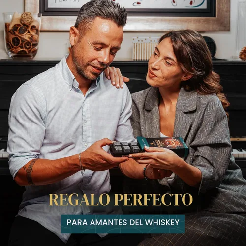 Vista 2 de Juego de regalo de piedras de whisky para hombres, 8 rocas de granito con Bandeja negra