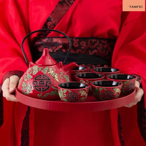 Vista 7 de Juego de té de cerámica tradicional chino de la boda retro rojo doble felicidad tetera taza de té recién casados regalo suministros de boda