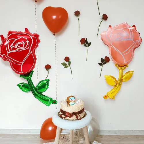 Vista 4 de Globos de rosas rojas 3D para decoración de flores para niñas, suministros de princesa rosa, decoración romántica, paquete de 6 globos de papel