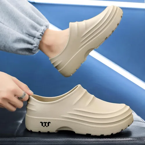 Vista 7 de Zapatos de cocina antideslizantes para hombres y mujeres, resistentes al aceite, impermeables, con suela de goma antideslizante, cómodos zuecos