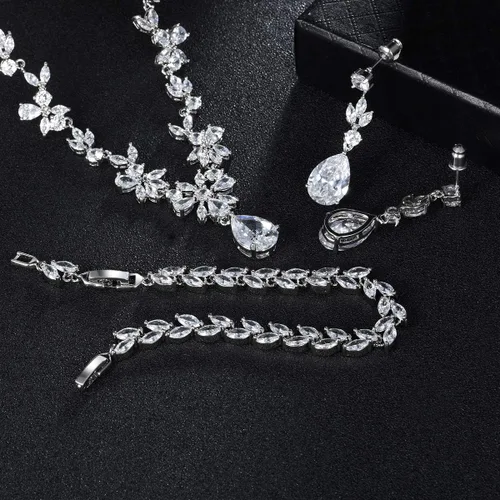Vista 3 de Juego de joyas Hadskiss collar y aretes colgantes chapado en oro blanco con circonita cúbica blanca AAA joyería para bodas y fiestas hipoalergénica