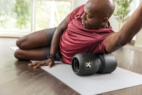 Vista 4 de Trigger Point Performance Rodillo de espuma TriggerPoint Channel para ejercicio, masaje de tejido profundo y recuperación muscular (13 pulgadas)