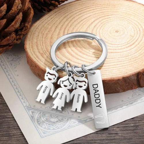 Vista 4 de kaululu Personalized Keychain for Mom Dad Custom Family Keychain with Charm Dolls for Men Women Name Keyring