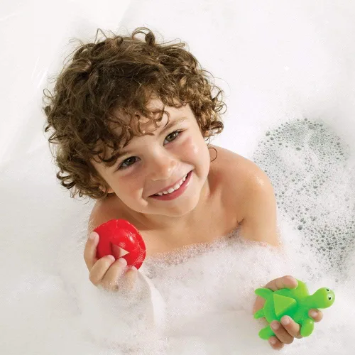 Vista 5 de Learning Resources Shape Shell Turtles, Learn Shapes, Juego de 8 juguetes de baño, a partir de 2 años