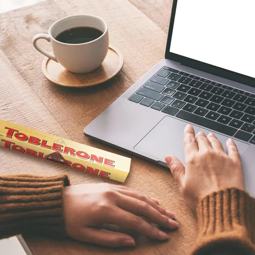 Vista 7 de Toblerone Chocolate con leche, 3.52 oz