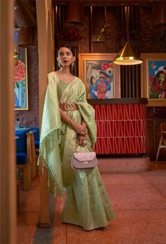 Vista 4 de Mujeres indias Tussar seda tejido de telar de mano, ropa de fiesta, diseño de sari Karva Chatuth Festival diseñador musulmán Sari 3306