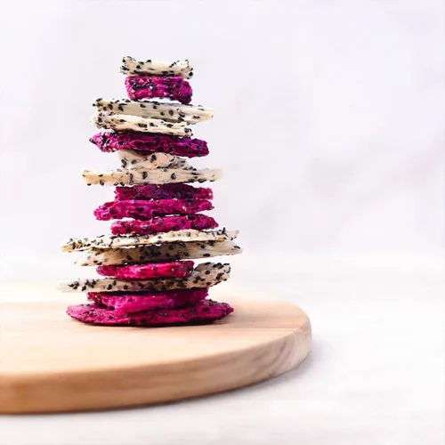 Vista 4 de Suncore Foods White Dragon Fruit Chips - Bocadillo crujiente de Pitaya de 5.32 onzas, sin gluten, sin OMG, vegano, bolsa resellable Freeze-Dried