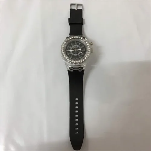 Vista 2 de CdyBox - Reloj de pulsera de silicona con luces de colores LED luminosos para niñas y niños