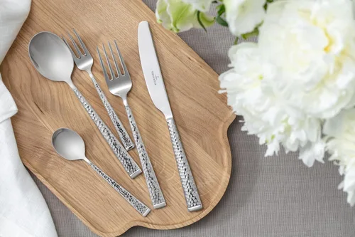 Vista 4 de Villeroy & Boch Blacksmith - Juego de cubiertos de 60 piezas, acero inoxidable 18/10, servicio para 12, caja de regalo