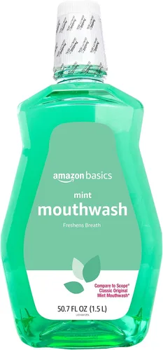 Vista 5 de Amazon Basics Enjuague bucal Fresh Breath para el mal aliento, menta refrescante, sabor limpio, 33.8 fl oz (anteriormente Solimo)