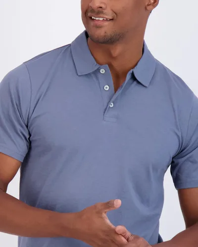 Vista 39 de Real Essentials Paquete de 3: Polo de manga corta de algodón para hombre, de secado rápido, transpirable, (disponible en tallas grandes y altas)