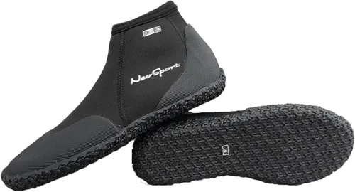 Vista 3 de Neo-Sport Botas de agua de neopreno de caña baja: suela de tracción duradera, costuras pegadas y cosidas, suela resistente a pinchazos para buceo