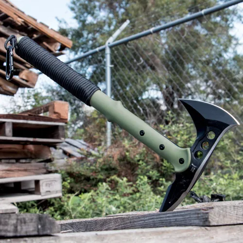 Vista 2 de United Cutlery - UC2836 M48 Ranger Hawk hacha con brújula 3 ⅞” Cast Stainless Steel Axe Piercing Spike Nylon Cord Wrapped Fiberglass Handle