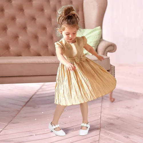 Vista 5 de PANDANINJIA Zapatos de vestir para niñas, zapatos de tacón Mary Jane con flores, fiesta de boda, regreso a la escuela, zapatos de tacón para niños