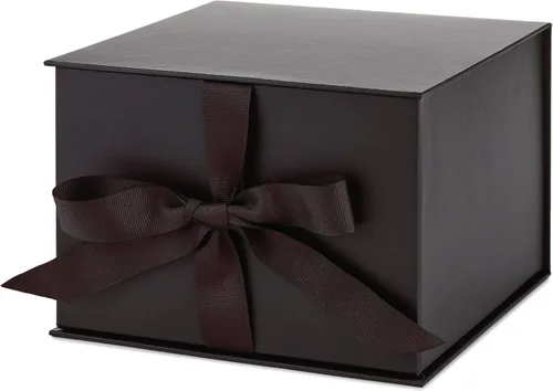 Vista 5 de Hallmark Caja de regalo mediana con tapa y relleno de papel triturado (caja negra de 7 pulgadas) para bodas, graduaciones, cumpleaños, día
