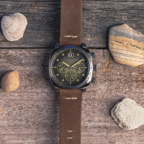 Vista 6 de Reloj Spinnaker Hull para hombre Cronógrafo con movimiento Meca-Quartz, caja de acero inoxidable de 42mm con almohadillado, correa de cuero