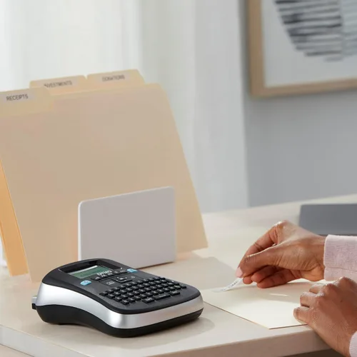 Vista 2 de DYMO Rotuladora de escritorio Rotuladora portátil LabelManager 210D, multiuso, fácil de usar, teclas inteligentes de un solo toque, teclado