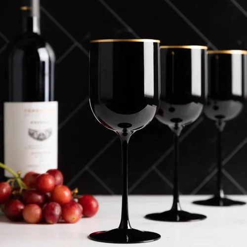 Vista 4 de EcoQuality Copas de vino de plástico negro con borde dorado, copas de vino de 12 onzas con tallo, copas de vino desechables inastillables