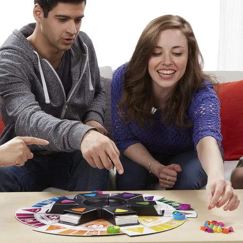 Vista 13 de Juego: 2000s edición de Trivial Pursuit