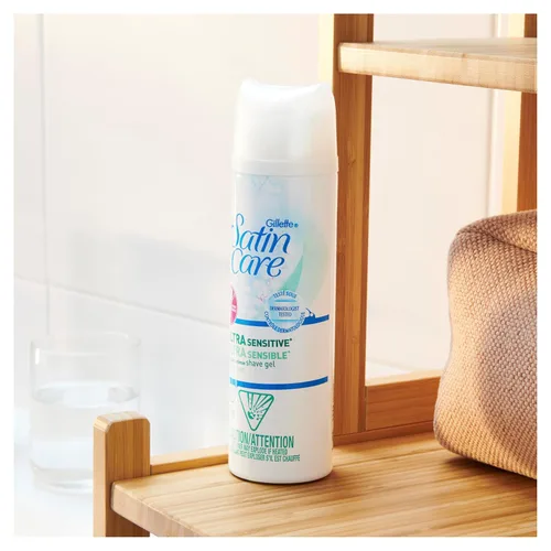 Vista 7 de Gillette Satin Care Gel de afeitado ultra sensible para mujer, paquete de 2, 7 onzas cada uno, sin frangrancia