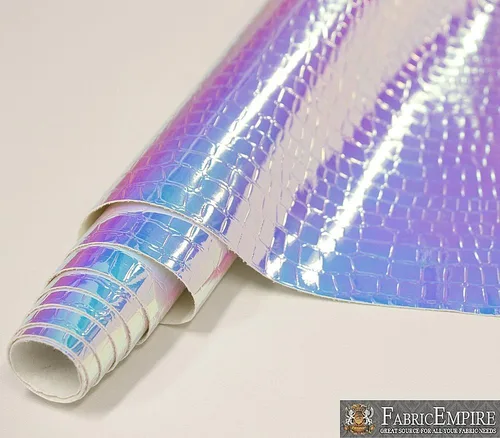 Vista 2 de Fabric Empire Tapicería de vinilo en relieve cocodrilo holográfico brillante tela azul claro 54 pulgadas de ancho vendido por The Yard