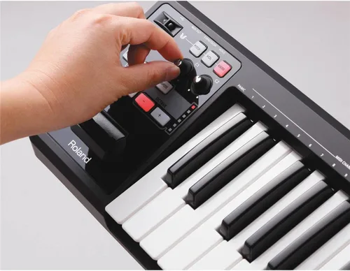 Vista 5 de Roland Controlador de teclado MIDI ligero de 49 teclas, negro (A-49-BK)