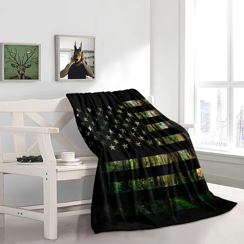 Vista 4 de Bedorm Manta de franela de forro polar con diseño de bandera estadounidense, diseño de bandera de Estados Unidos, diseño de camuflaje de bosque, 60