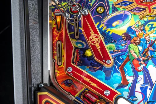 Vista 22 de Stern Pinball Foo Fighters con Insider Connected, Premium Edition Arcade Pinball Machine