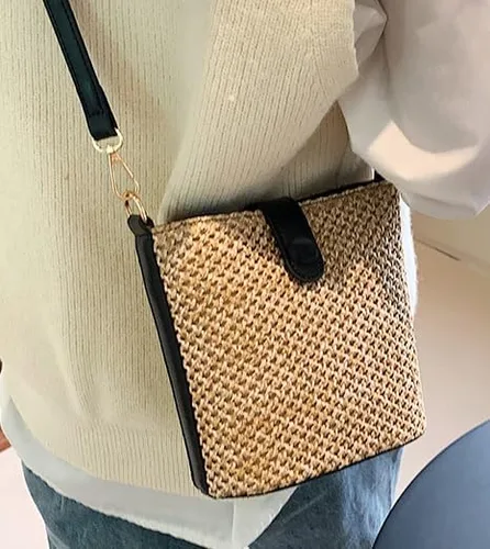 Vista 2 de Bolso cruzado de paja para mujer, bolso de hombro hecho a mano de ratán para playa, correas de cuero tejidas a mano, bolso de mano de paja