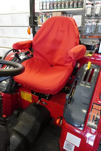 Vista 8 de Durafit Seat Covers, Compatible con Mahindra todos los modelos actuales de tractor con asiento de una pieza con reposabrazos. No para asientos