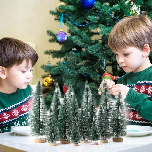 Vista 3 de Geetery 25 piezas de mini árboles de Navidad, árboles artificiales de pincel de botella con base de madera, árbol de Navidad de sisal de pueblo