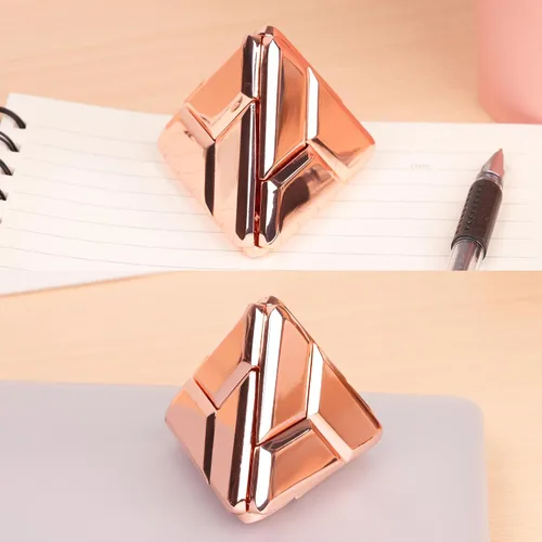 Vista 4 de Rompecabezas de metal - Juguetes 3D para el cerebro: juguetes sensoriales geniales, artilugios, caja de cubo triangular, rompecabezas de juguete Oro
