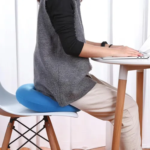 Vista 6 de Cojines de asiento inflables para hemorroides, almohada transpirable con forma de dona para dolor de coxis, úlceras de cama, silla de oficina, silla