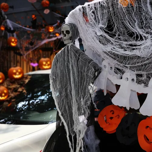 Vista 6 de Leyndo Kit de 117 piezas de decoración de Halloween para tronco o automóvil con fantasma de esqueleto colgante, fantasma de tela, guirnaldas