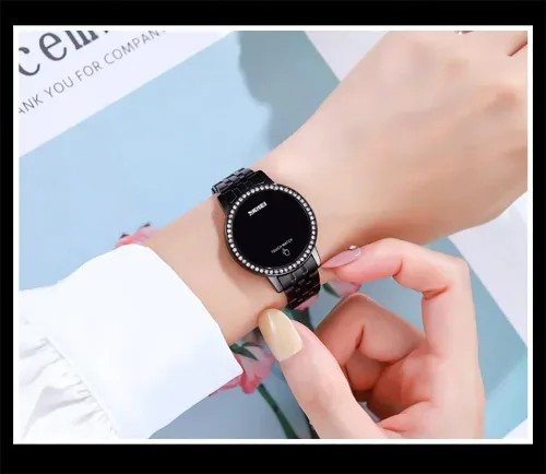Vista 4 de GOSASA Reloj electrónico de lujo para mujer, con pantalla táctil LED, relojes digitales para damas, cuarto de galón, impermeable, elegante