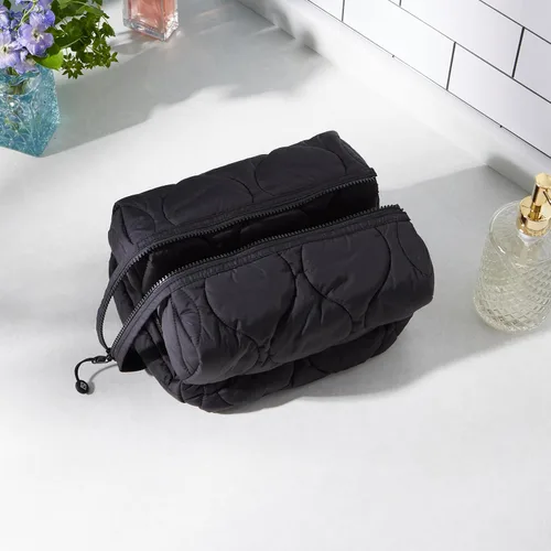 Vista 6 de Vera Bradley Organizador colgante de peso pluma para mujer, accesorio de viaje