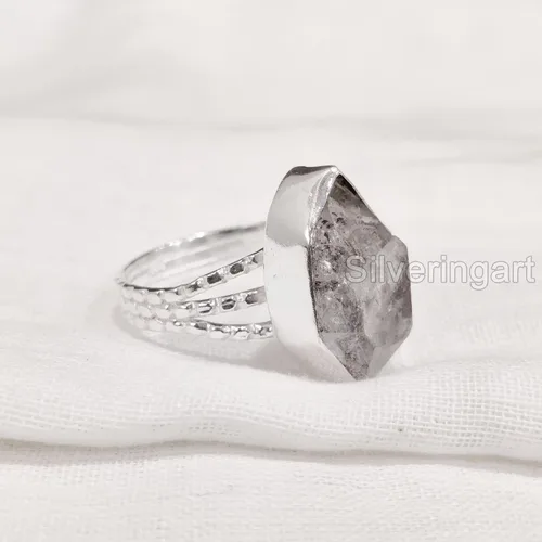 Vista 2 de Natural Herkimer Diamond Ring, Rough Herkimer Diamond Ring, Birthstone, 3 Doted Band, 925 Sterling Silver, Womens Ring, Christmas, Thanksgiving