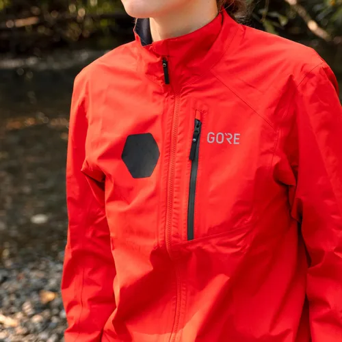 Vista 5 de GEAR AID Tenacious Tape Gore-TEX - Parches de tela para fijar rápidamente agujeros y desgarros en chaquetas, guantes, pantalones de lluvia y esquí