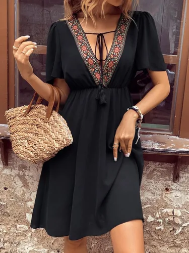 Vista 3 de OYOANGLE Vestido corto acampanado con cuello en V profundo y cintura alta con lazo frontal para mujer