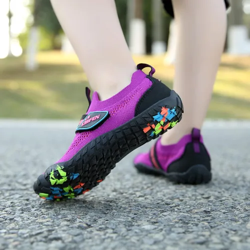 Vista 4 de UBFEN - Zapatos para el agua para niños y niñas zapatos acuáticos y livianos de secado rápido para ir a la playa practicar deportes hacer natación e
