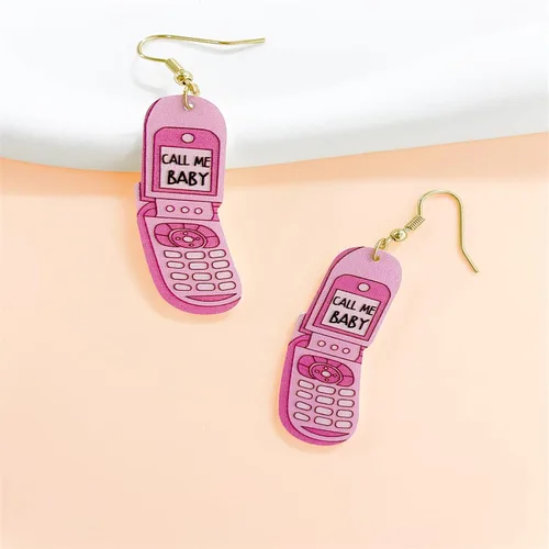 Vista 5 de MALOYANVE Aretes de cinta de casete para mujer, divertidos acrílicos coloridos de los años 80 y 90, neón, retro, ligeros, aretes colgantes