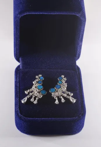 Vista 4 de Tingle Alexandrite Stud Pendientes de plata de ley para mujer, pendientes de plata de ley con ópalo de oruga